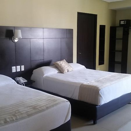Hotel M&G Тустла-Ґутьєррес Екстер'єр фото
